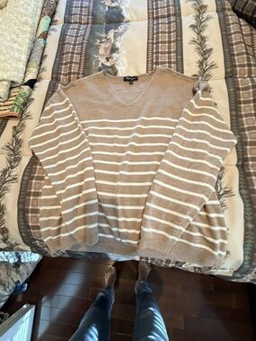 NWOT Women's V-Neck Striped Sweater - Beige and White